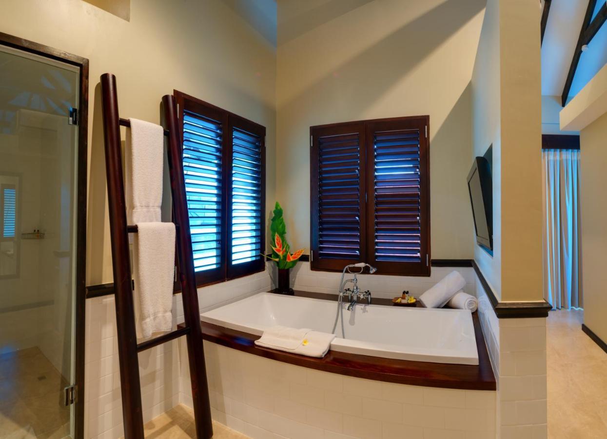 Warwick Le Lagon Resort & Spa, Vanuatu Πορτ Βίλα Εξωτερικό φωτογραφία